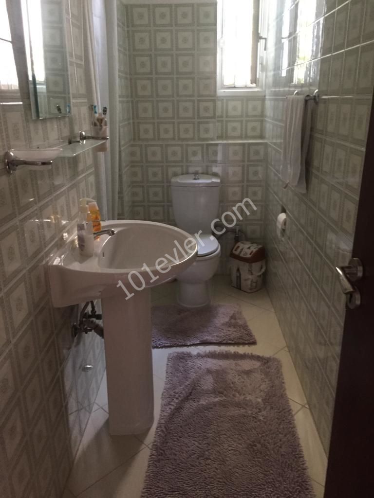 Flat To Rent in Girne Merkez, Kyrenia