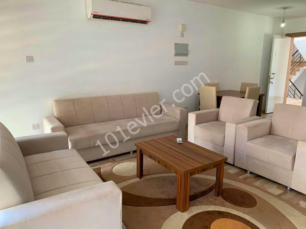 GİRNE MERKEZDE KAR MARKET ARKASI 2+1  YENİ DAİRE 