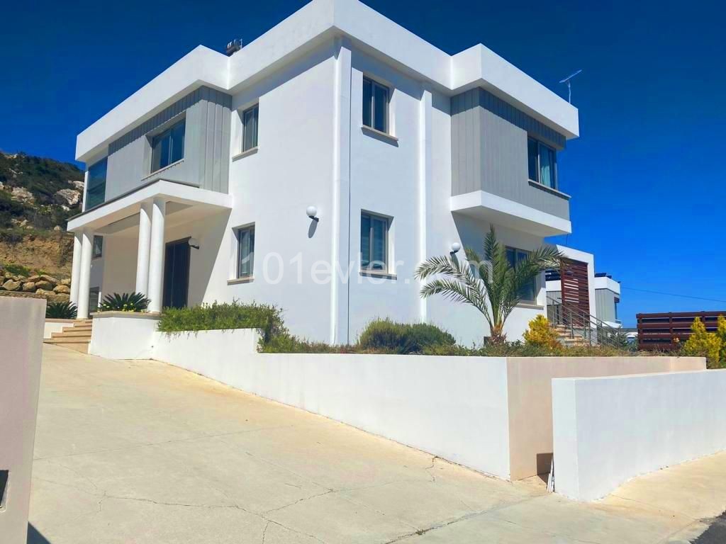 Villa To Rent in Çatalköy, Kyrenia