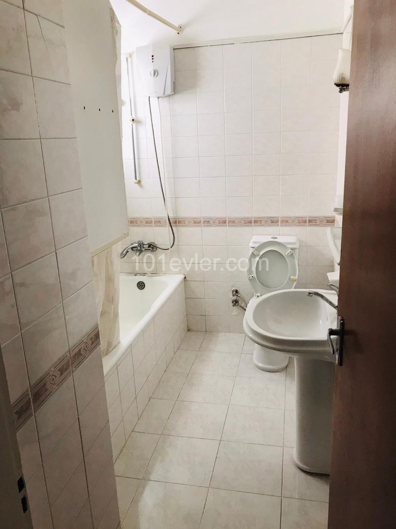 Flat To Rent in Girne Merkez, Kyrenia