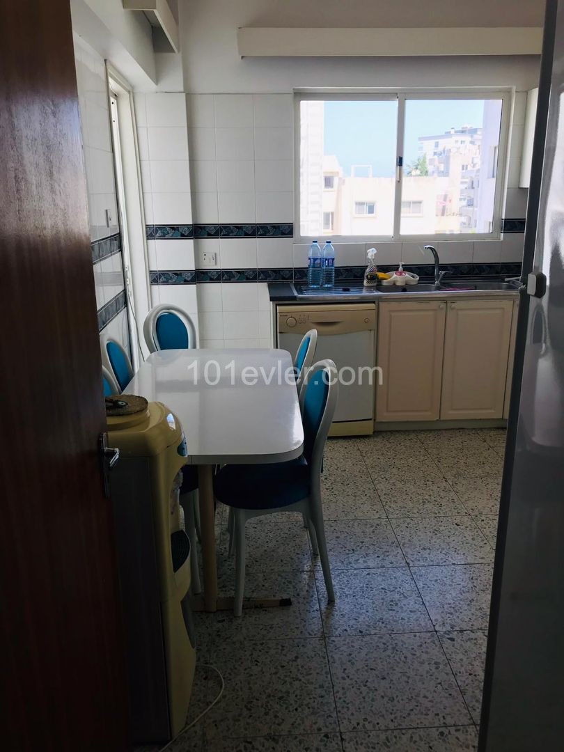 Flat To Rent in Girne Merkez, Kyrenia