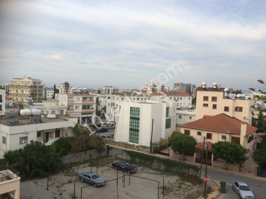 Flat To Rent in Girne Merkez, Kyrenia