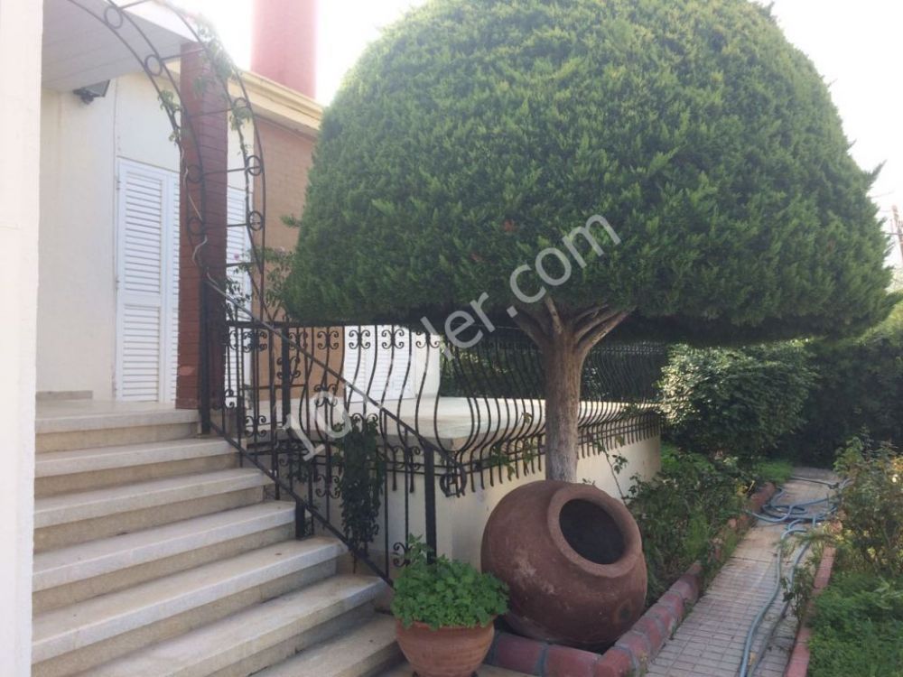 Villa For Sale in Karaoğlanoğlu, Kyrenia