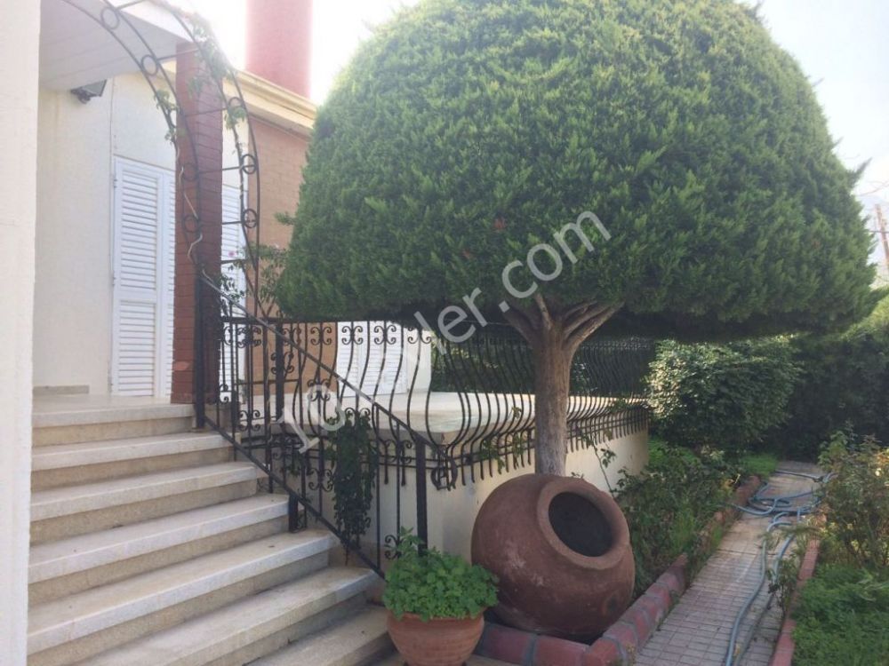 Villa For Sale in Karaoğlanoğlu, Kyrenia