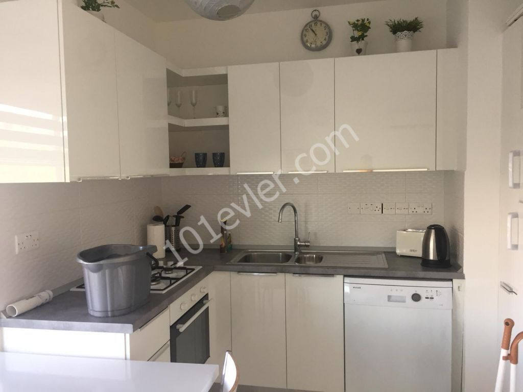 Flat To Rent in Girne Merkez, Kyrenia