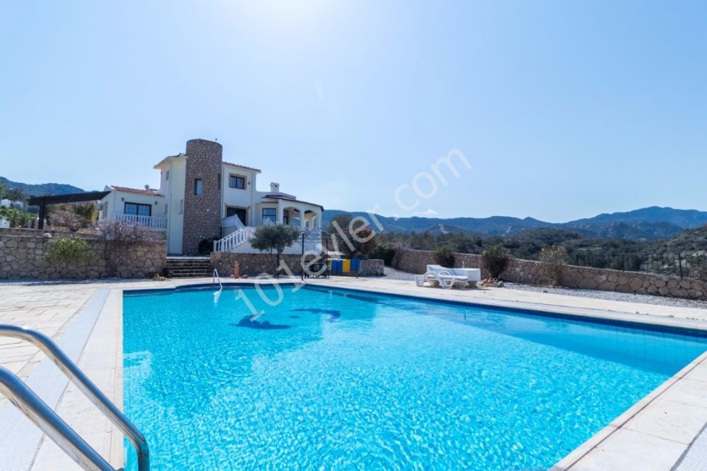 Villa  in Esentepe, Kyrenia