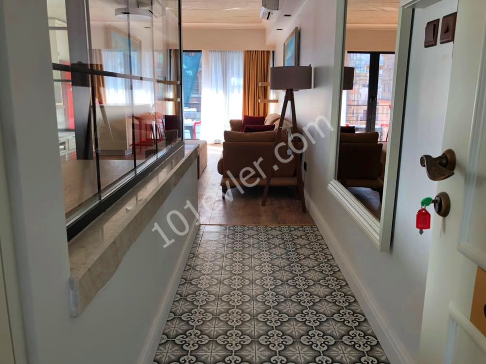 Flat To Rent in Girne Merkez, Kyrenia