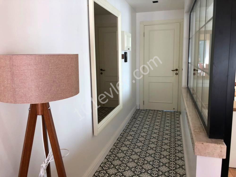 Flat To Rent in Girne Merkez, Kyrenia