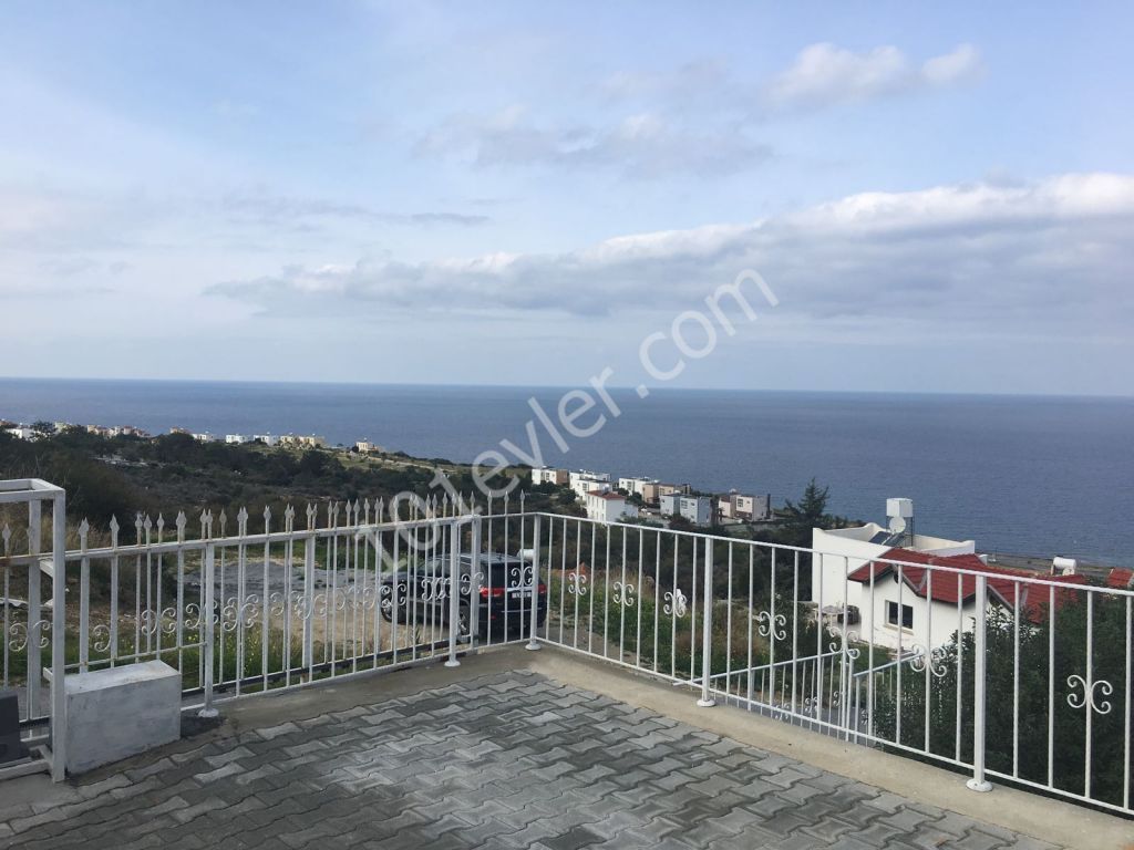 3bedroom Villa for sale in esentepe with stunning views.