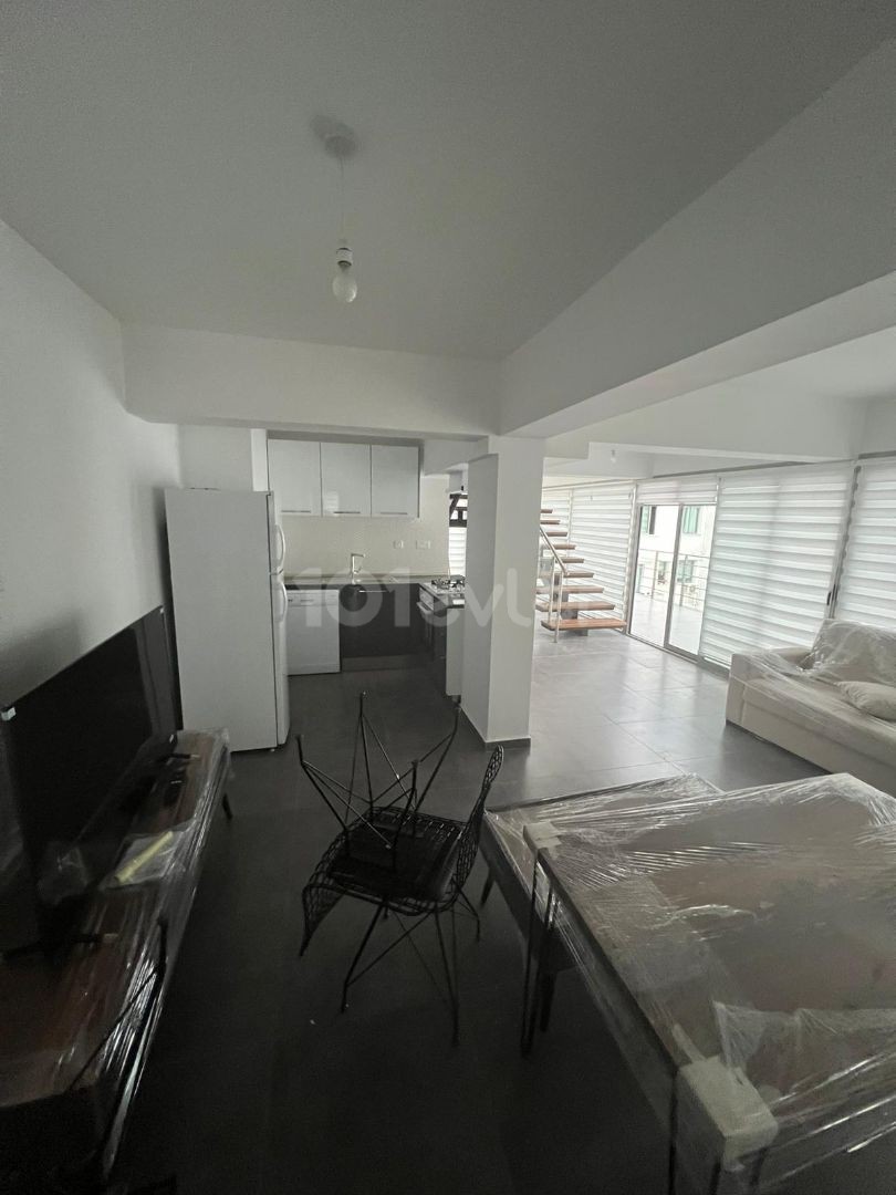 Girne Merkezde Tam 189M2 İki Katlu Dublex Penthouse Sıfır!