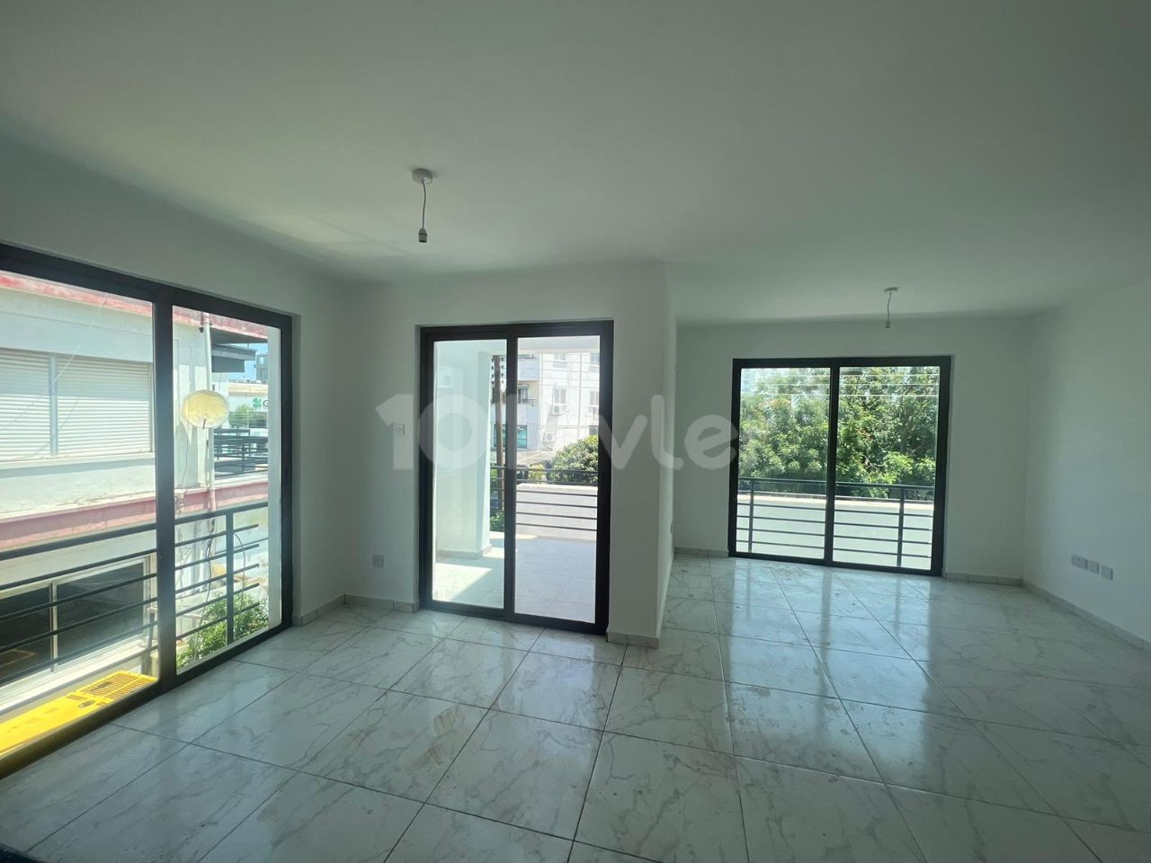 3+1 Flat Ready to Move in the Center of Kyrenia, 2 Years Installment Opportunity