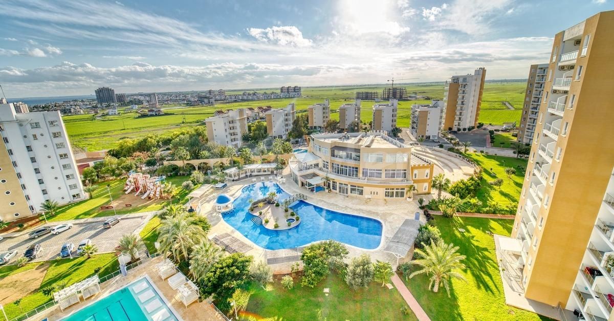 Caesar 6 Sitesi içerisinde Golf sahası ve Havuz Manzaralı, Yatırım için Mükemmel Daire