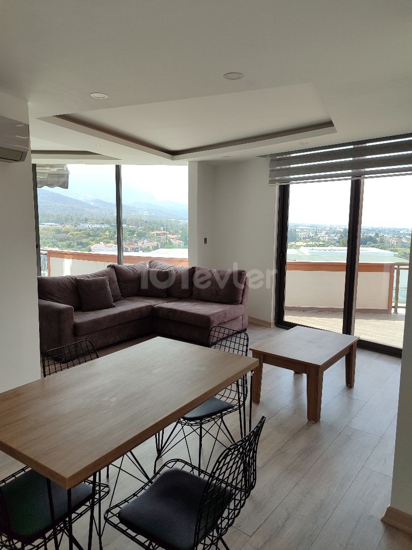 2+1 spacious penthouse for sale in Kyrenia Center Akacan Site