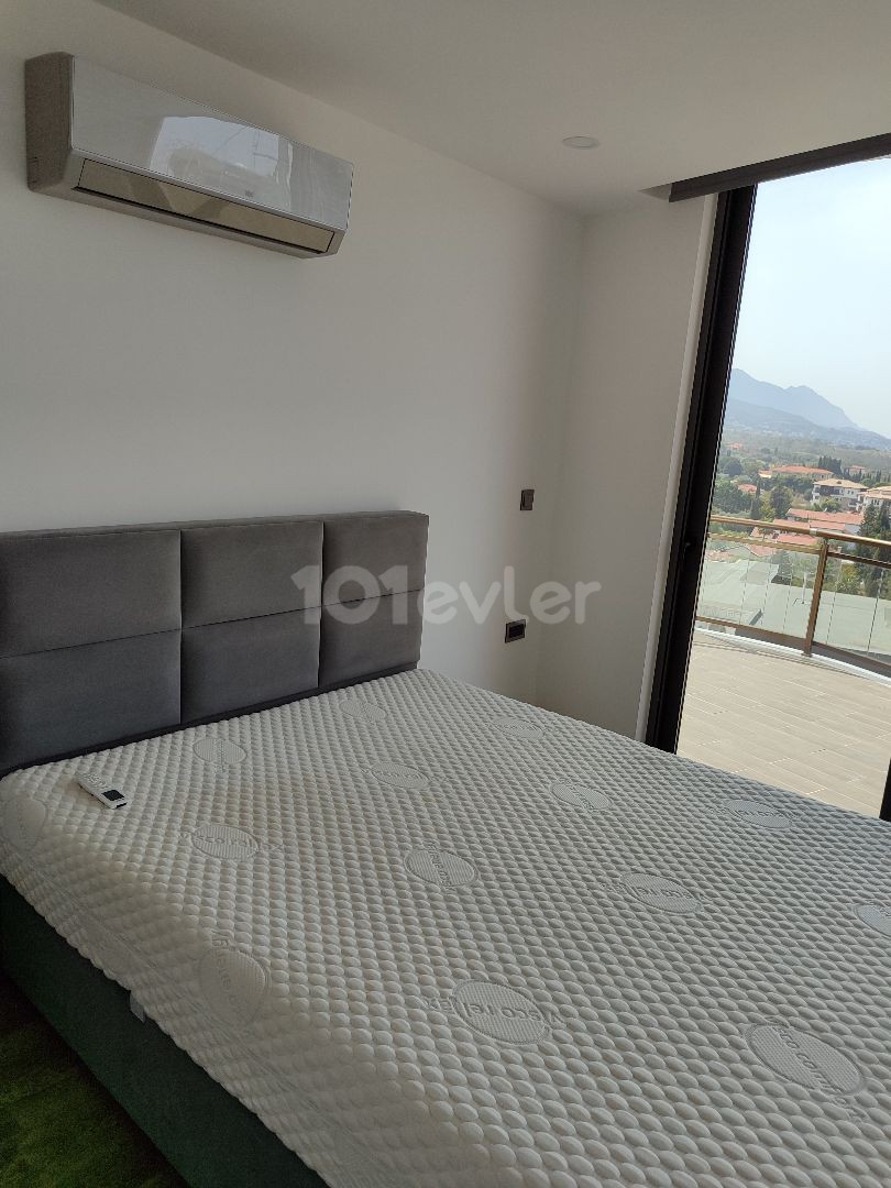 2+1 spacious penthouse for sale in Kyrenia Center Akacan Site