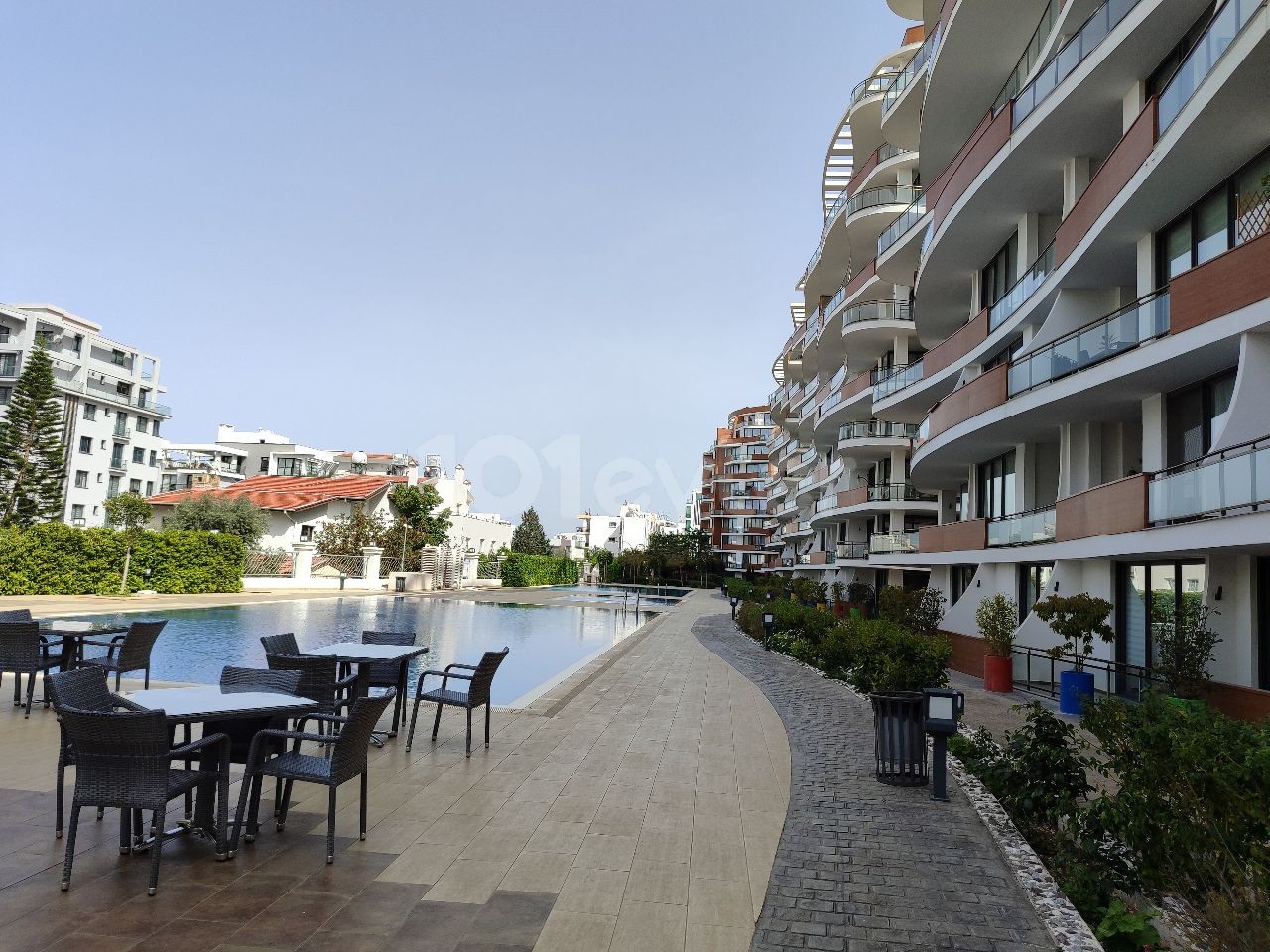 2+1 spacious penthouse for sale in Kyrenia Center Akacan Site