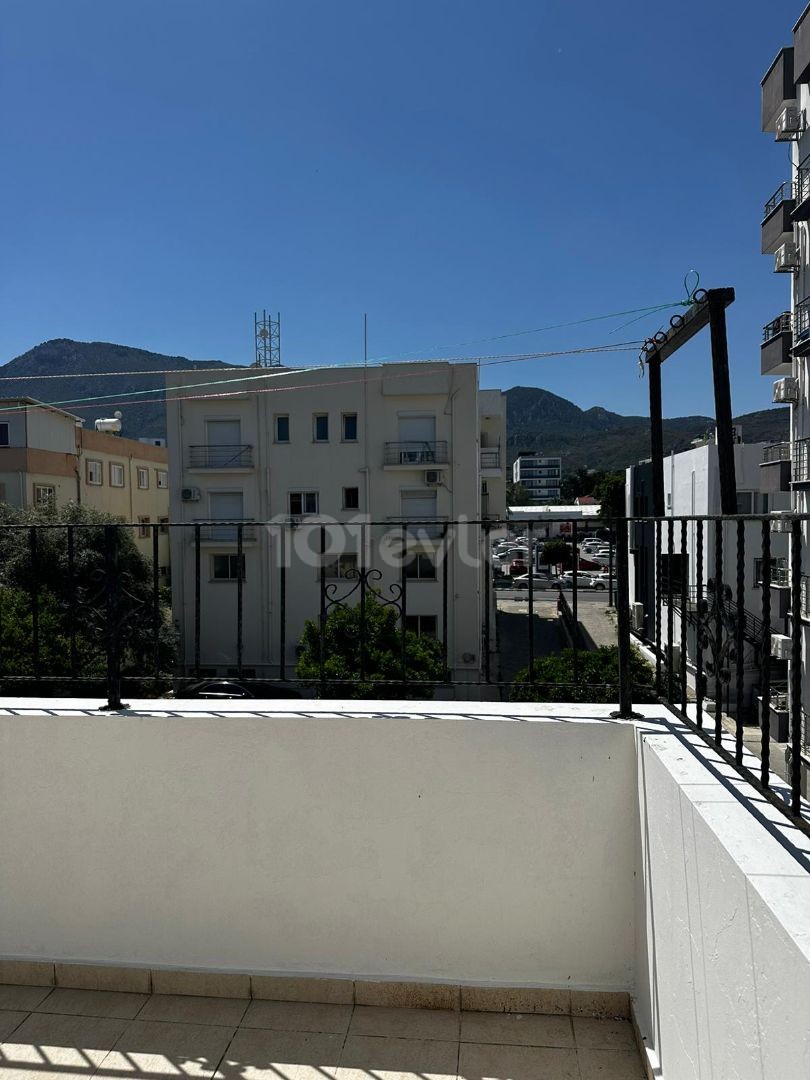 4+1 Penthouse zur Miete im Kyrenia Center, direkt hinter dem Karakum Grand Pasha Hotel