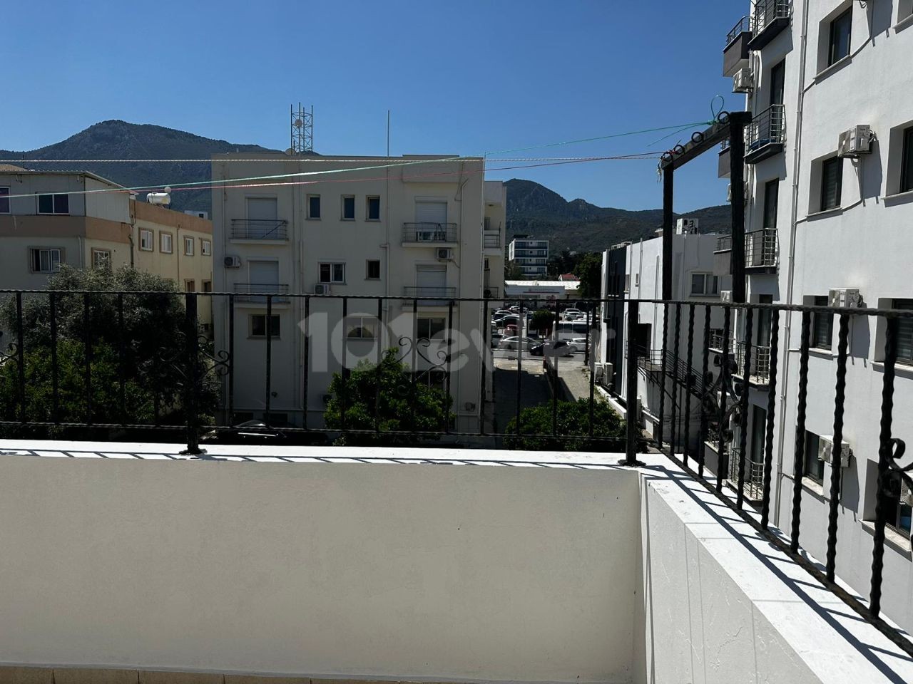 4+1 Penthouse for rent in Kyrenia Center, right behind Karakum Grand Pasha Hotel