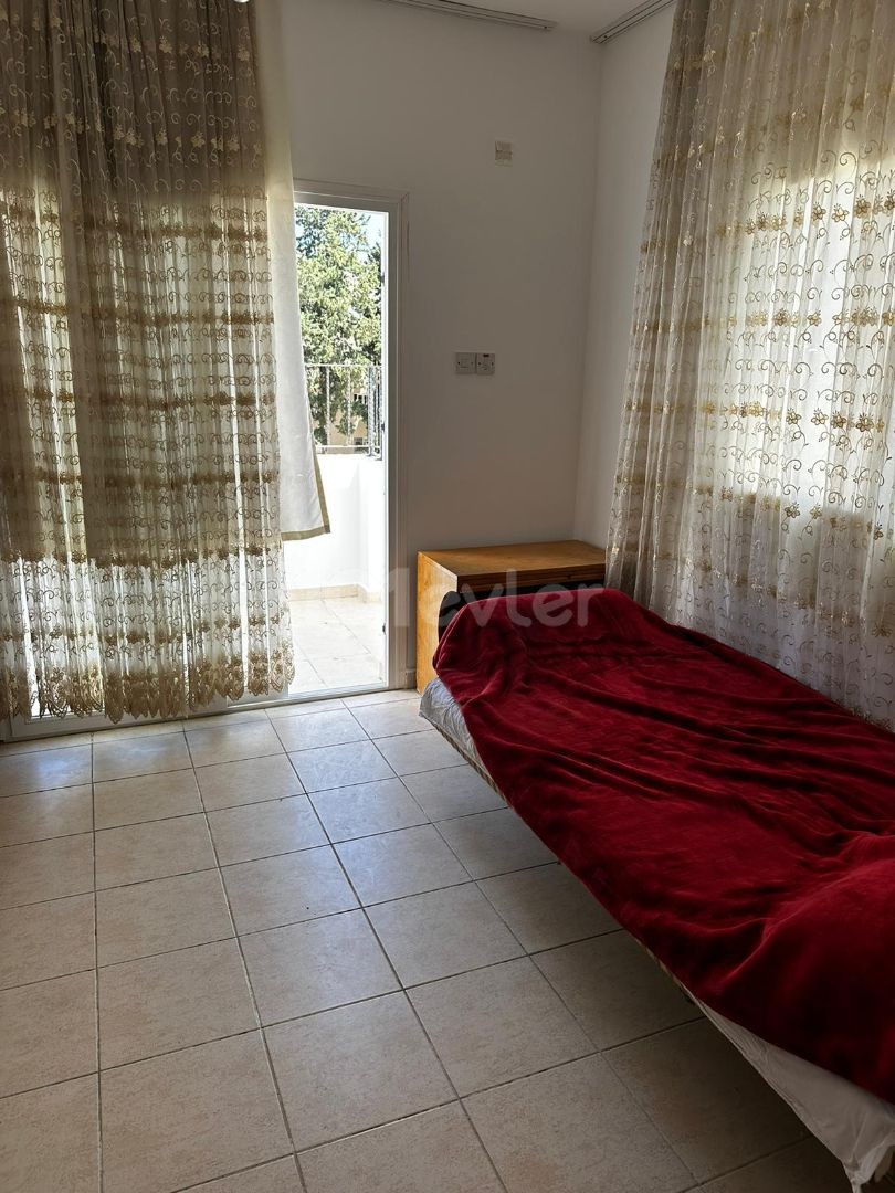 4+1 Penthouse for rent in Kyrenia Center, right behind Karakum Grand Pasha Hotel