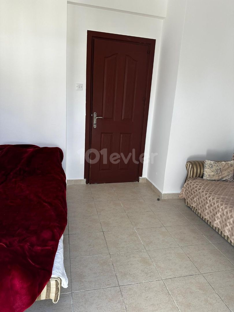 4+1 Penthouse for rent in Kyrenia Center, right behind Karakum Grand Pasha Hotel