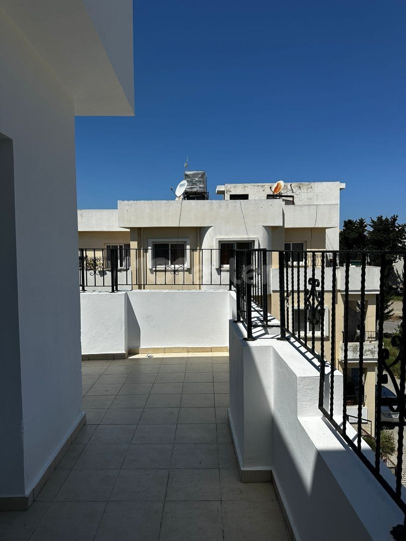 4+1 Penthouse for rent in Kyrenia Center, right behind Karakum Grand Pasha Hotel