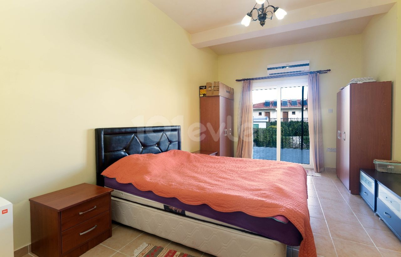 Girne Alsancak Satılık 7+2 Villa