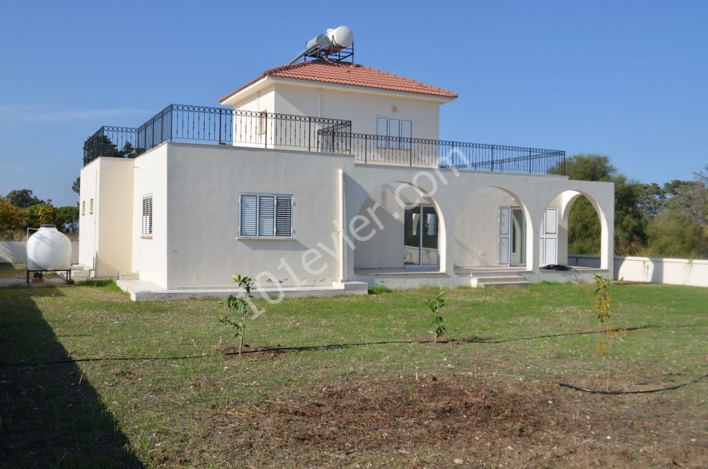 Villa To Rent in Alsancak, Kyrenia