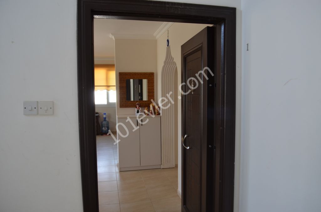 Flat To Rent in Alsancak, Kyrenia