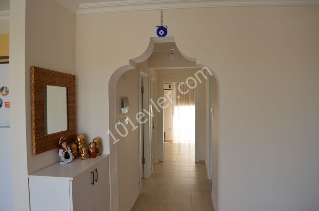 Flat To Rent in Alsancak, Kyrenia