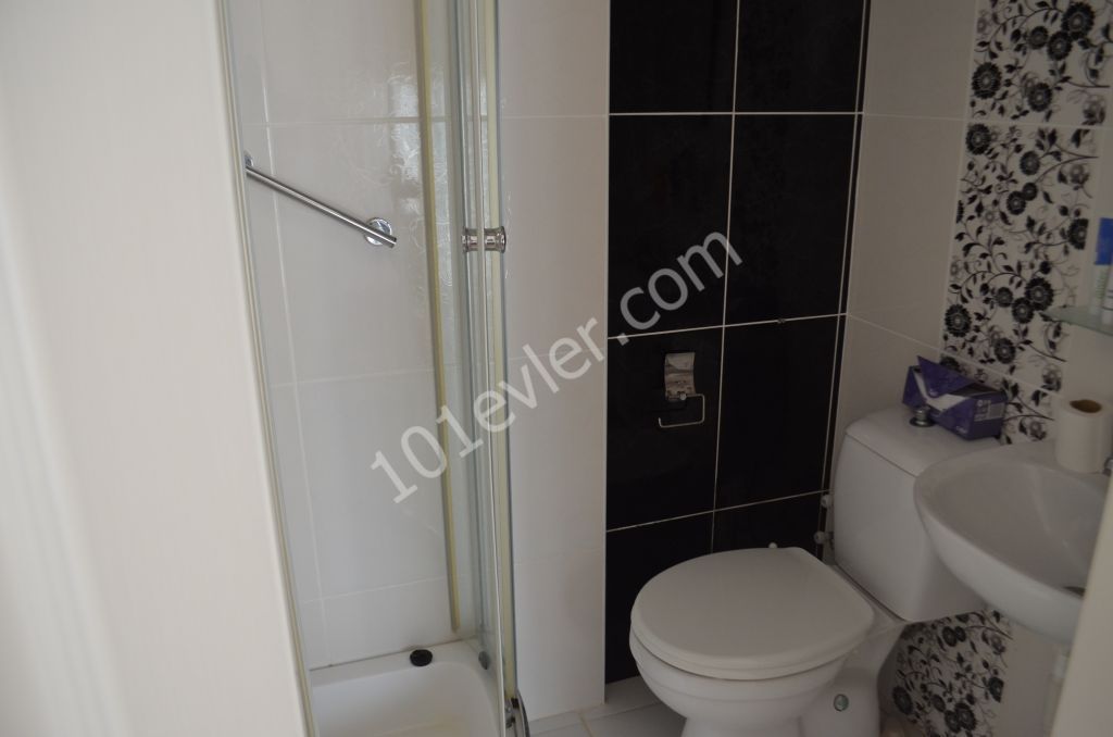 Flat To Rent in Alsancak, Kyrenia