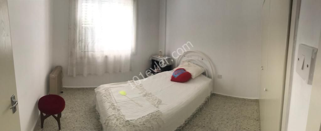 Lefkoşa Gönyeli belediyesine 5 dk yurume mesafesinde kiralık 3+1 daire  