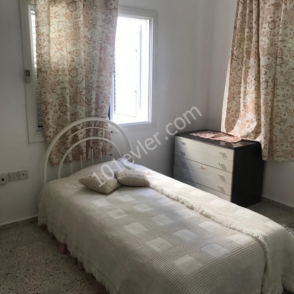 Lefkoşa Gönyeli belediyesine 5 dk yurume mesafesinde kiralık 3+1 daire  