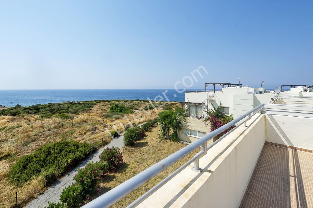 2 Bed Sea Front Penthouse Holiday  Apartment in Esentepe