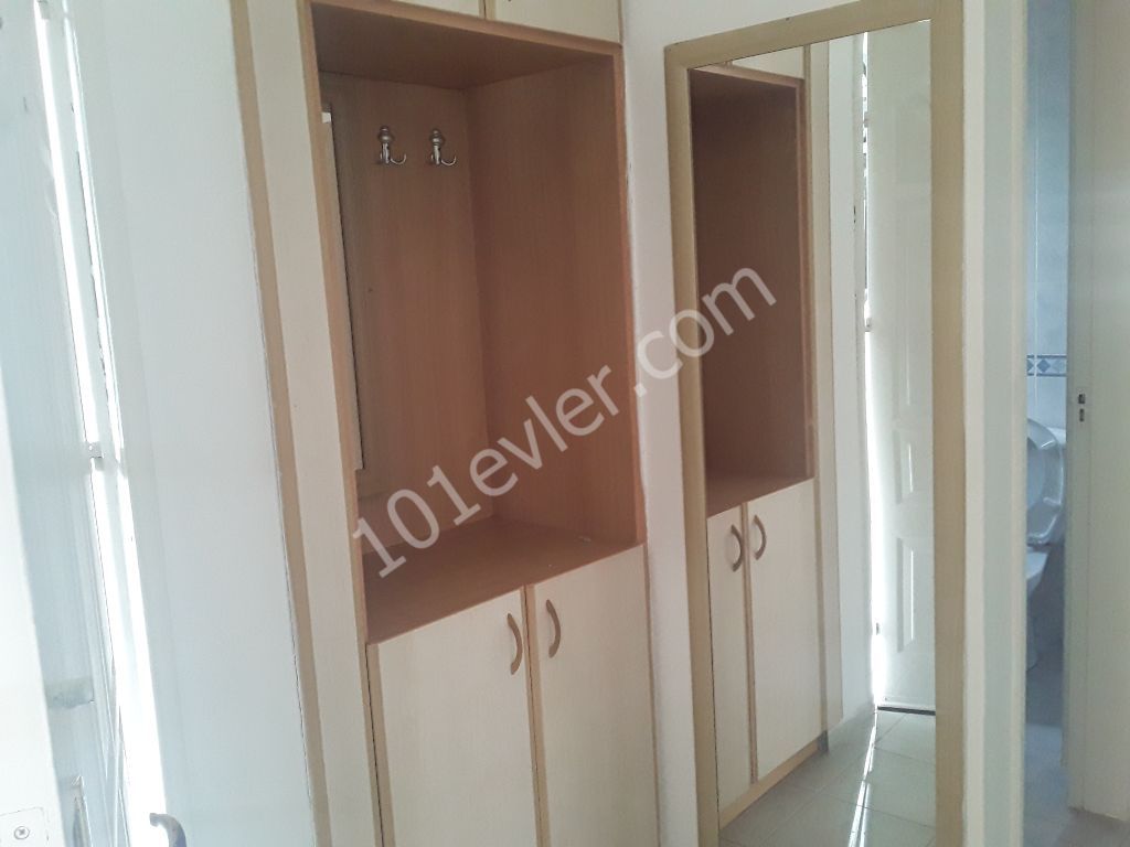 GİRNE MERKEZ'DE 3+1 EŞYALI KİRALIK DAİRE