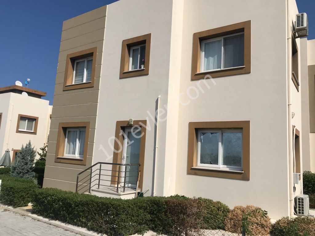 Flat To Rent in Alsancak, Kyrenia