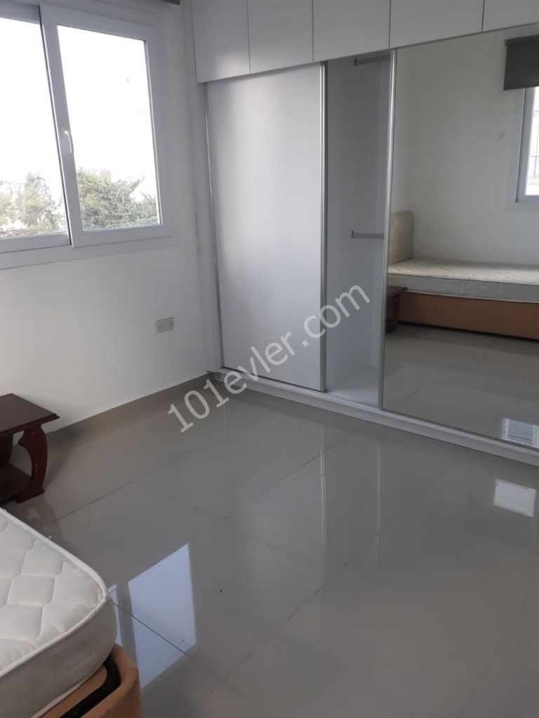 Flat To Rent in Girne Merkez, Kyrenia