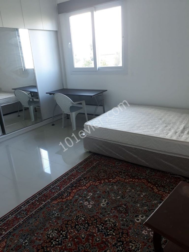 Flat To Rent in Girne Merkez, Kyrenia