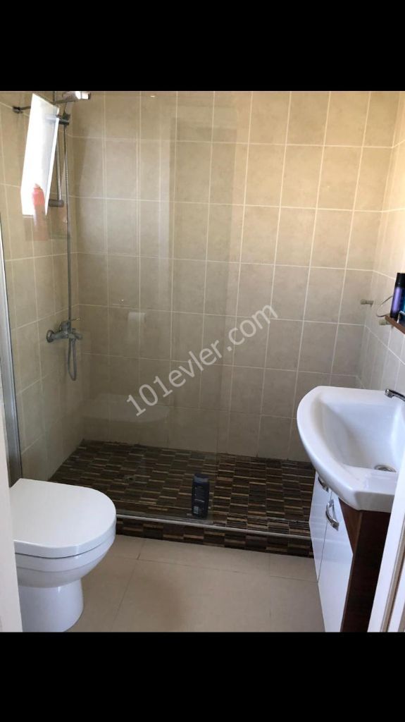 Flat To Rent in Karaağaç, Kyrenia