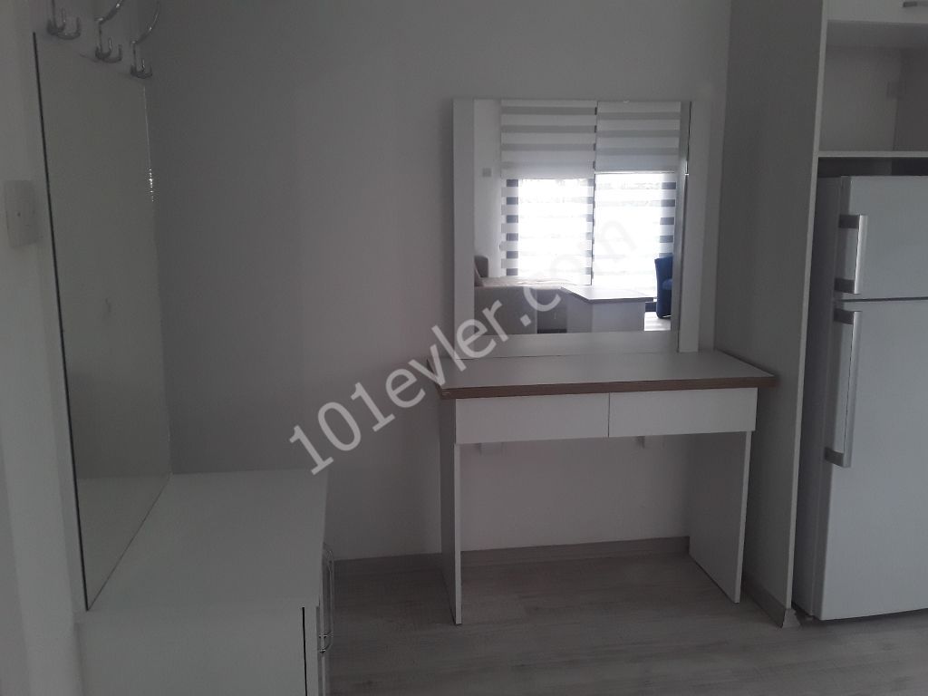 GİRNE MERKEZDE 1+1 FUL EŞYALI KİRALIK DAİRE