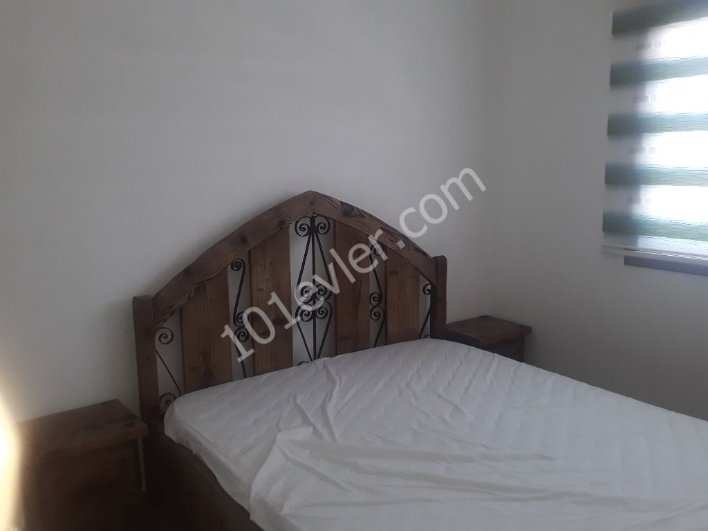 Flat To Rent in Alsancak, Kyrenia