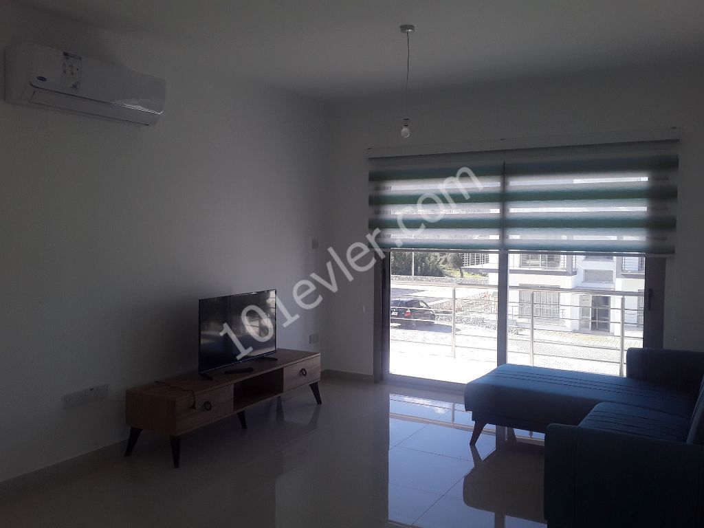 Flat To Rent in Alsancak, Kyrenia