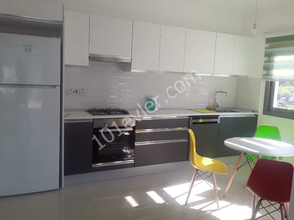 Flat To Rent in Alsancak, Kyrenia