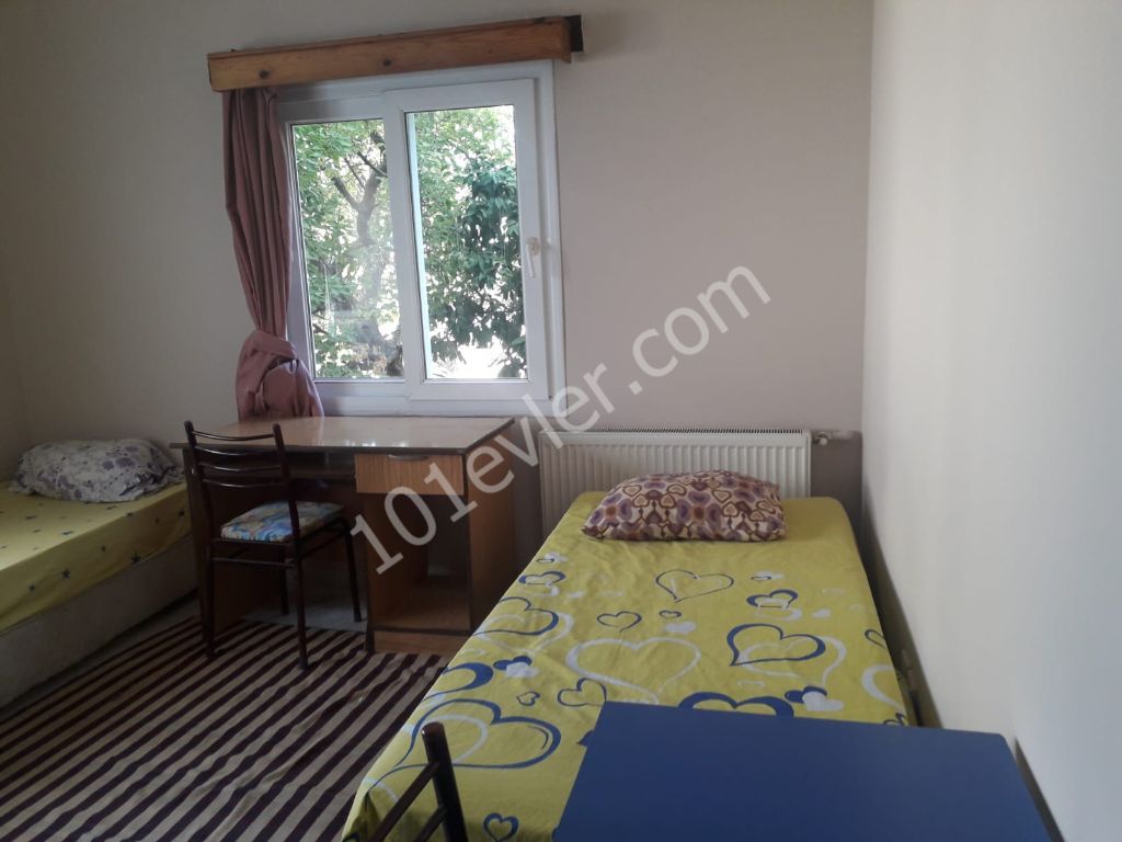 Flat To Rent in Karaoğlanoğlu, Kyrenia