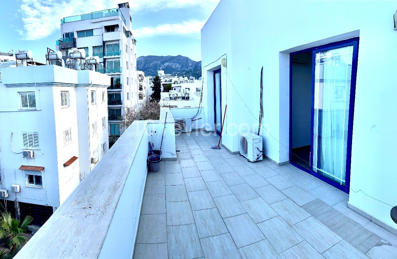 Flat To Rent in Girne Merkez, Kyrenia