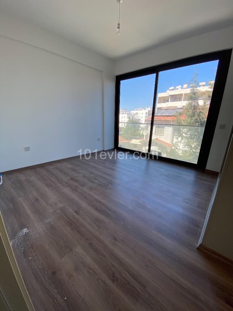 3+1 DUBLEKS ÖZEL HAVUZLU, ÖZEL ASANASÖRLÜ JAKUZİLİ EN-SUITE-BANYO PENTHOUSE