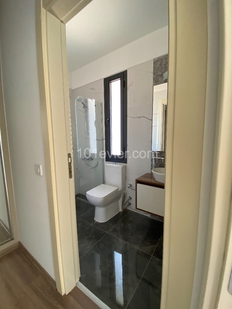 3+1 DUBLEKS ÖZEL HAVUZLU, ÖZEL ASANASÖRLÜ JAKUZİLİ EN-SUITE-BANYO PENTHOUSE