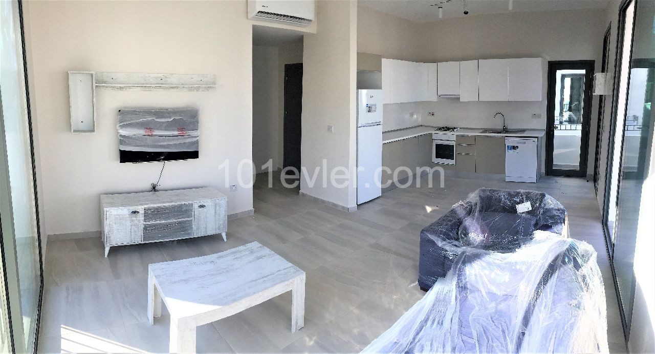 Alsancak Town Houses'da Bahçe katı Kiralık Daire !