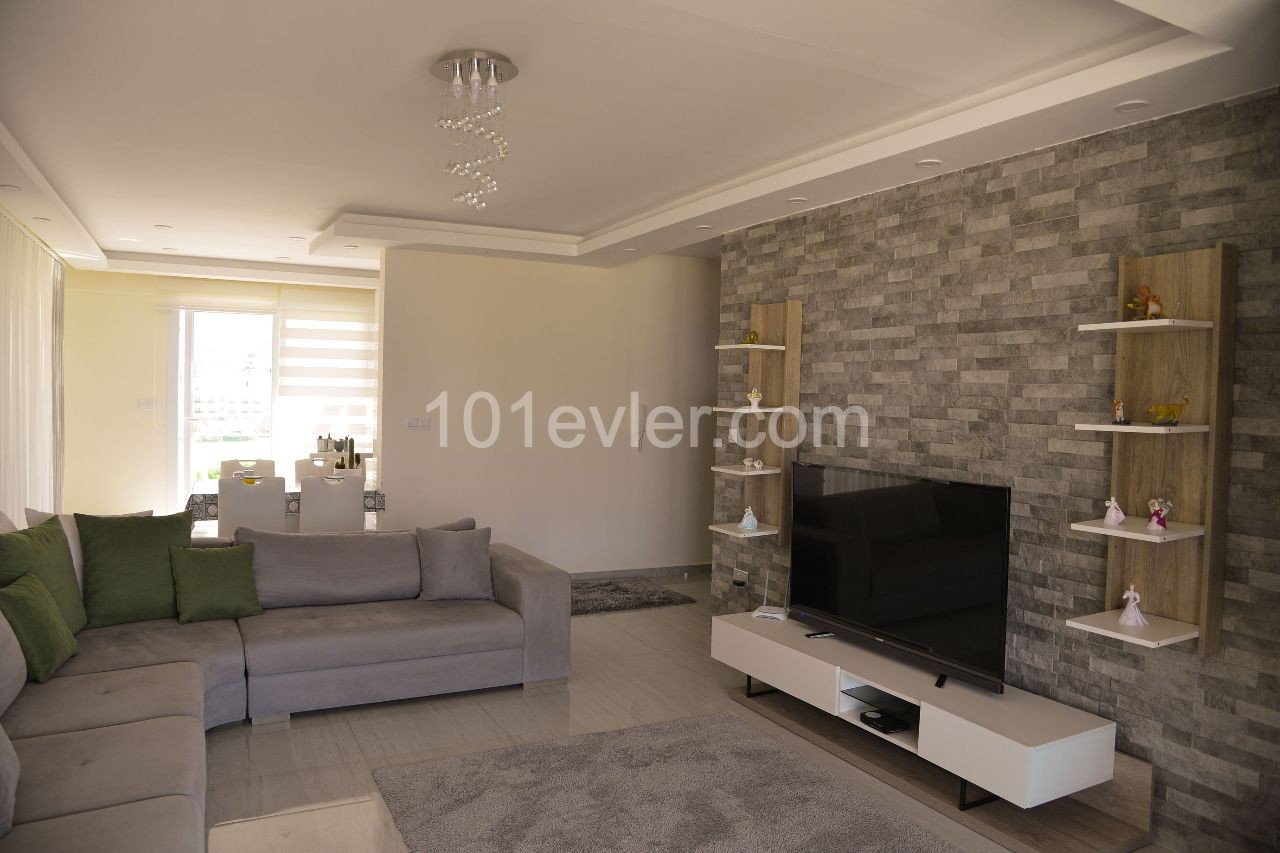 Penthouse For Sale in Girne Merkez, Kyrenia