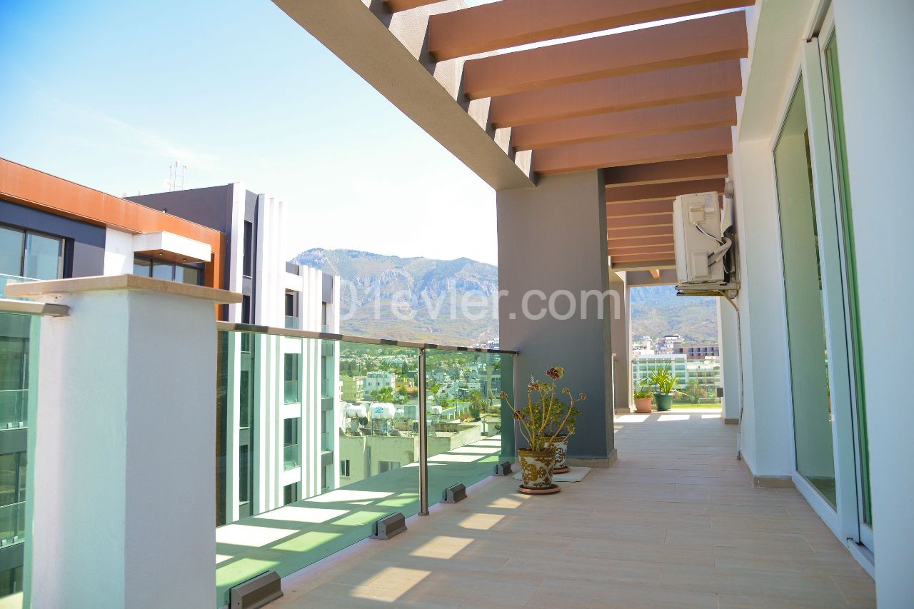 Penthouse For Sale in Girne Merkez, Kyrenia