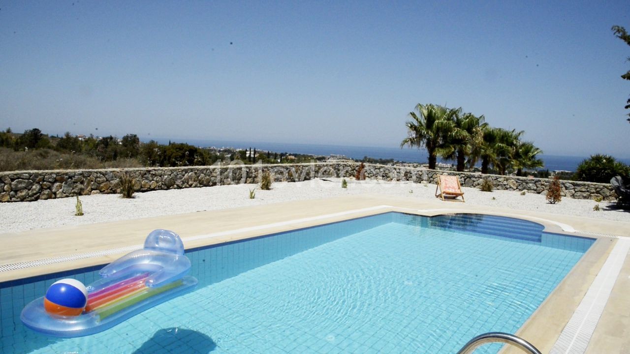 LUXURY VILLAS FOR SALE IN KYRENIA LAPTA ** 