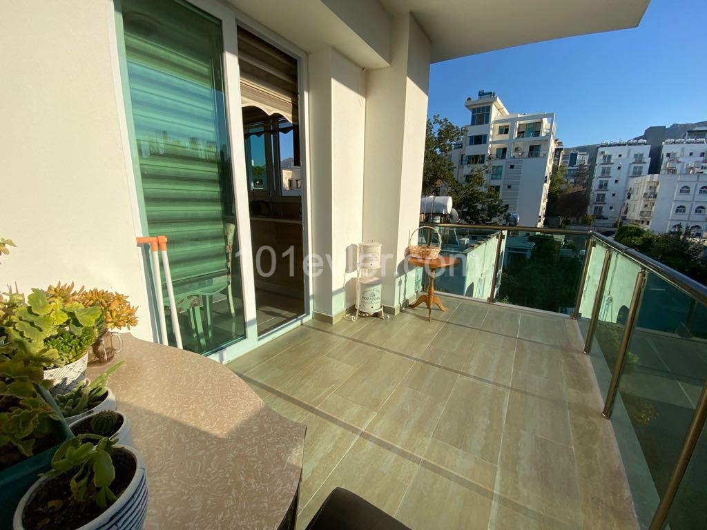 Flat For Sale in Girne Merkez, Kyrenia